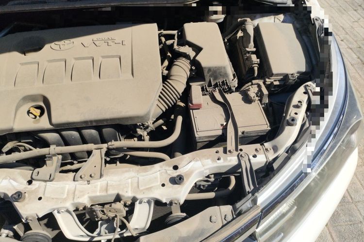 Used Toyota Corolla 2014 1.6L CVT GL-i Engine Bay Left