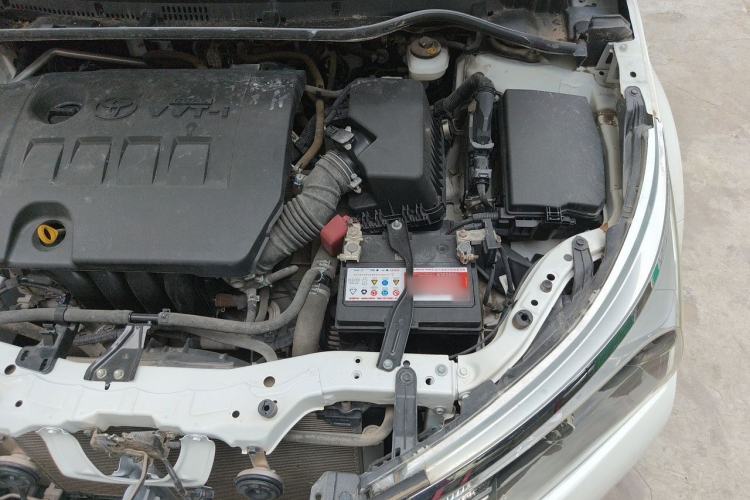 Used Toyota Corolla 2014 1.6L CVT GL-i Engine Bay Left