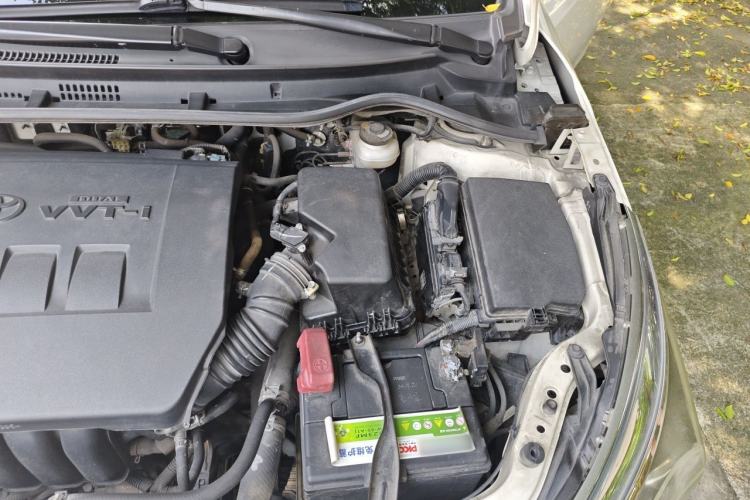 Used Toyota Corolla 2014 1.6L CVT GL Engine Bay Left