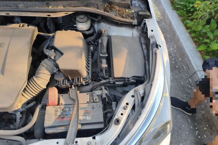 Used Toyota Corolla 2014 1.6L Manual GL Engine Bay Left