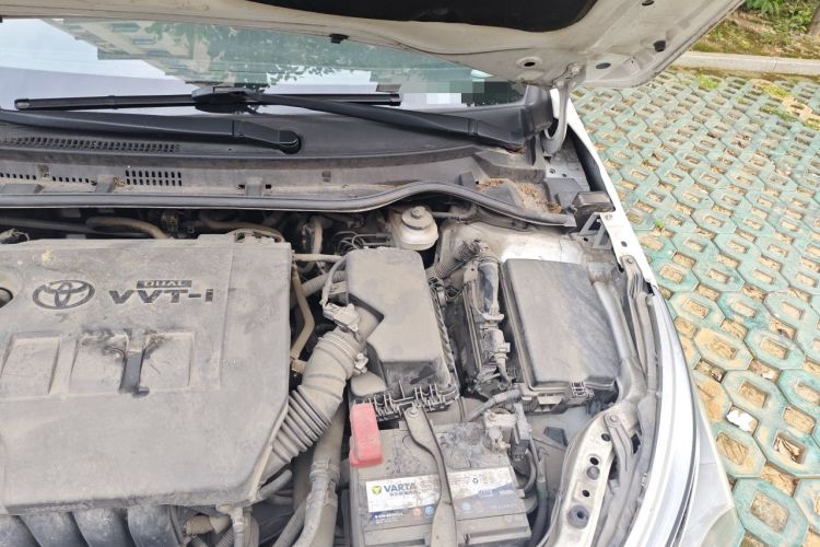 Used Toyota Corolla 2014 1.6L CVT GL Engine Bay Left