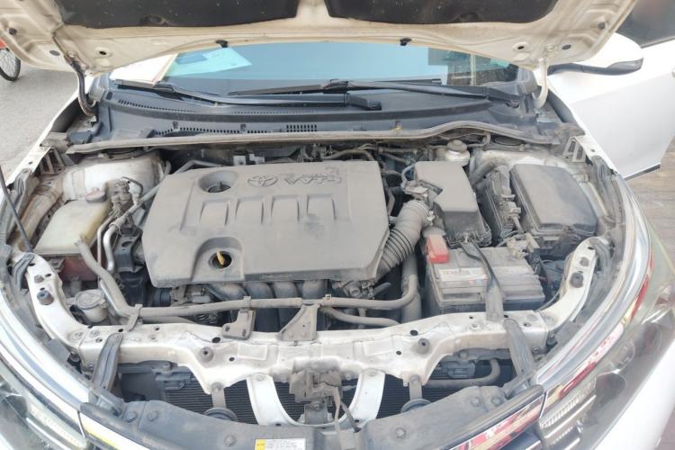 Used Toyota Corolla 2014 1.6L CVT GL-i Engine Bay