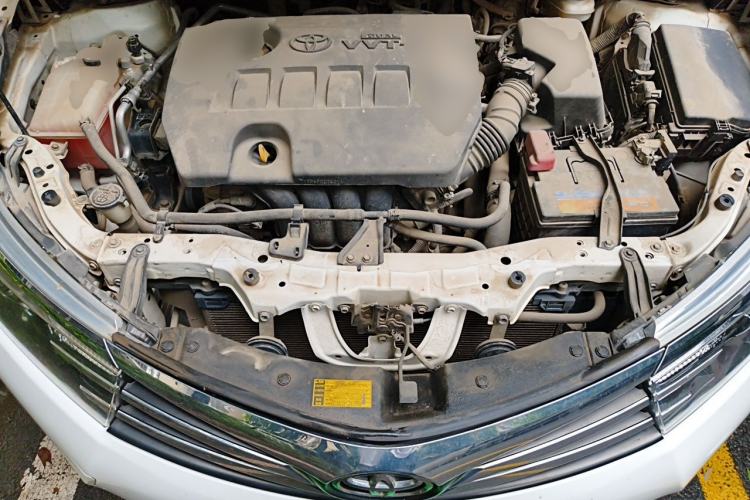 Used Toyota Corolla 2014 1.6L CVT GL-i Engine Bay
