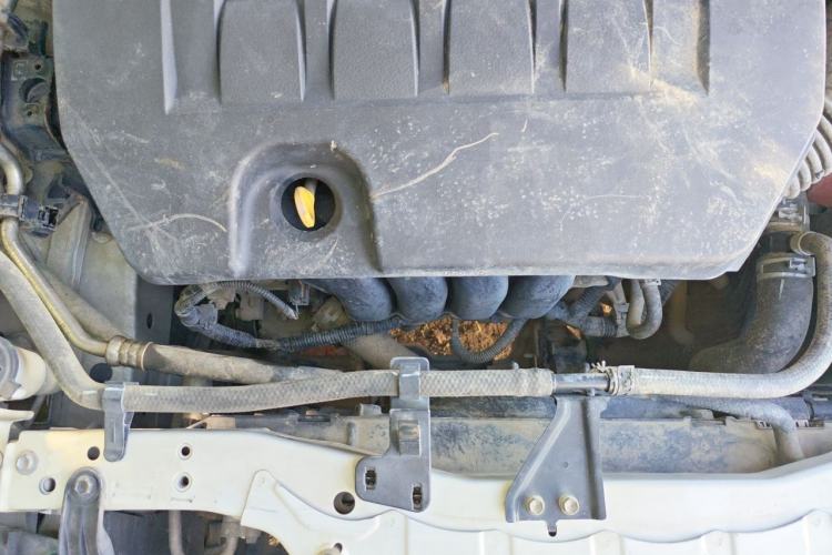 Used Toyota Corolla 2014 1.6L CVT GL-i Engine Bay