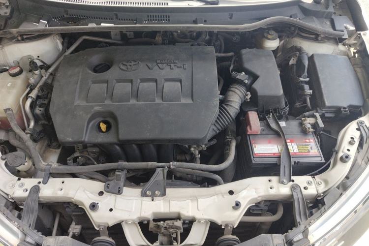 Used Toyota Corolla 2014 1.6L CVT GL Engine Bay