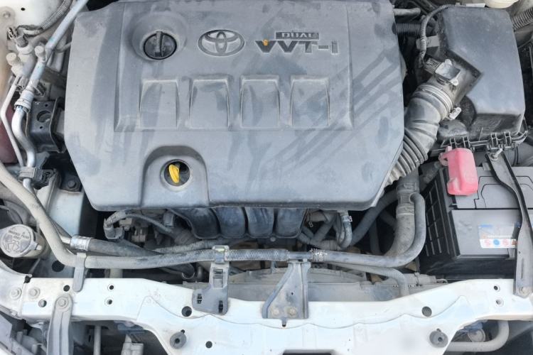 Used Toyota Corolla 2014 1.6L CVT GL Engine Bay