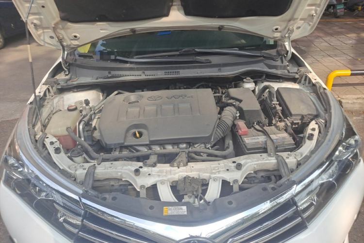 Used Toyota Corolla 2014 1.6L CVT GL-i Engine Bay