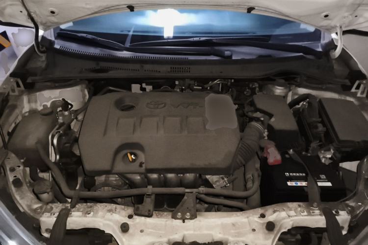 Used Toyota Corolla 2014 1.6L CVT GL Engine Bay