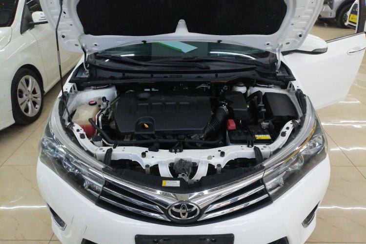 Used Toyota Corolla 2014 1.6L CVT GL Engine Bay