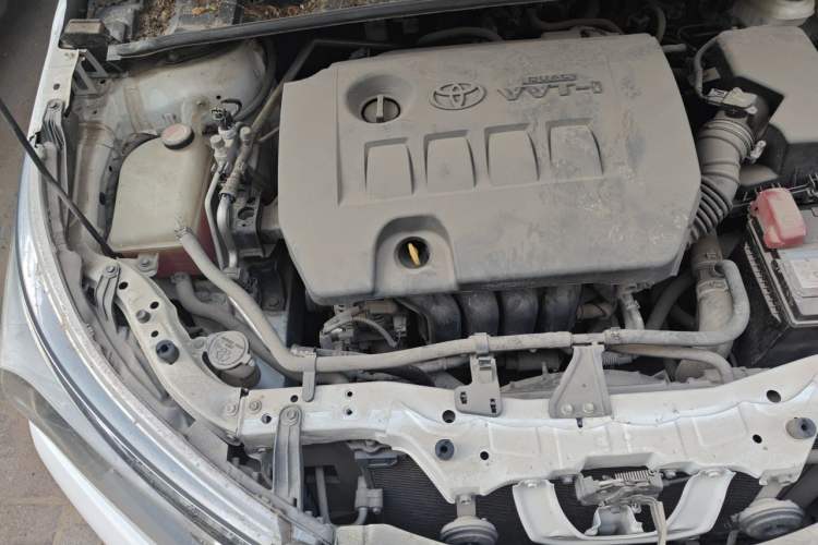 Used Toyota Corolla 2014 1.6L CVT GL Engine Bay Right