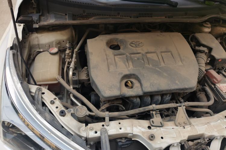 Used Toyota Corolla 2014 1.6L CVT GL Engine Bay Right
