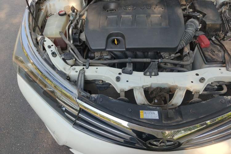 Used Toyota Corolla 2014 1.6L Manual GL Engine Bay Right