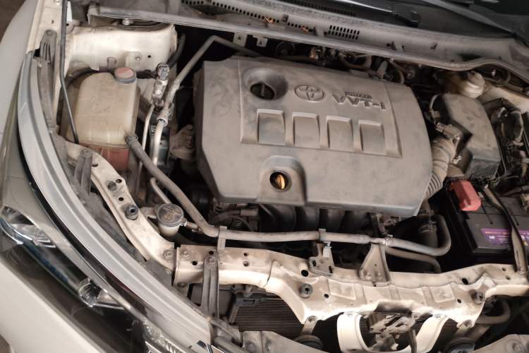 Used Toyota Corolla 2014 1.6L CVT GL Engine Bay Right