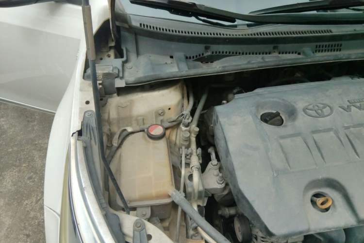 Used Toyota Corolla 2014 1.6L CVT GL-i Leather Edition Engine Bay Right