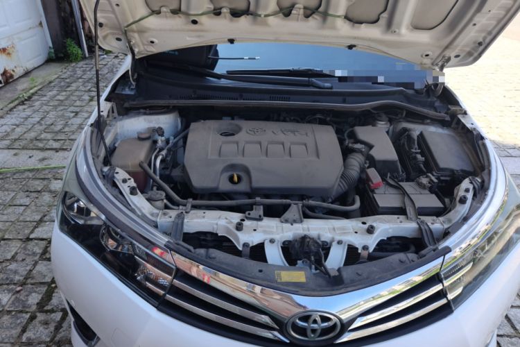 Used Toyota Corolla 2014 1.6L CVT GL-i Leather Edition Engine Bay Right