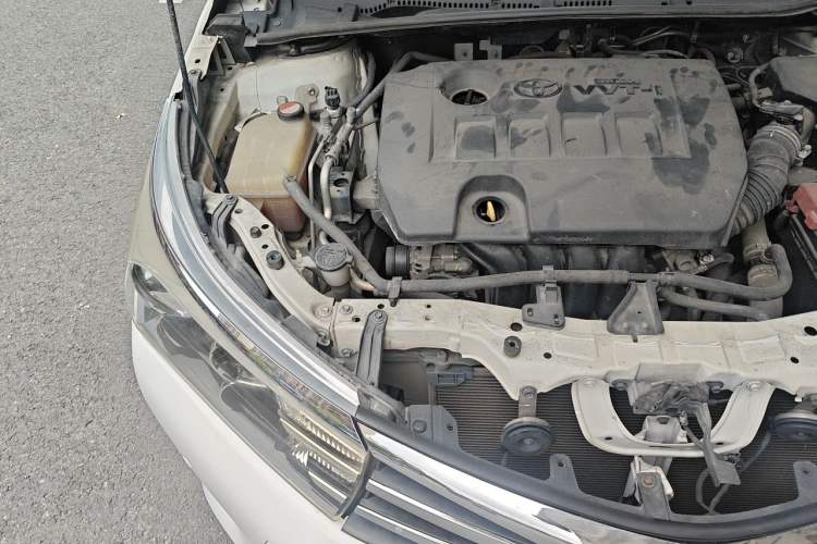 Used Toyota Corolla 2014 1.6L CVT GL-i Leather Edition Engine Bay Right