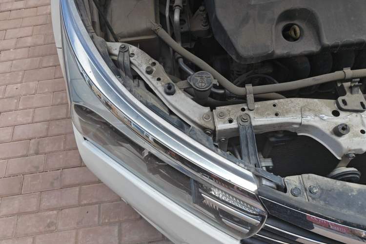 Used Toyota Corolla 2014 1.6L CVT GL-i Leather Edition Engine Bay Right