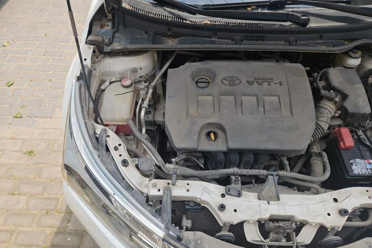 Used Toyota Corolla 2014 1.6L CVT GL-i Leather Edition Engine Bay Right
