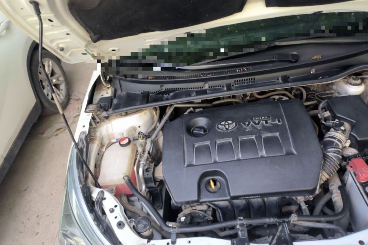 Used Toyota Corolla 2014 1.6L CVT GL-i Engine Bay Right