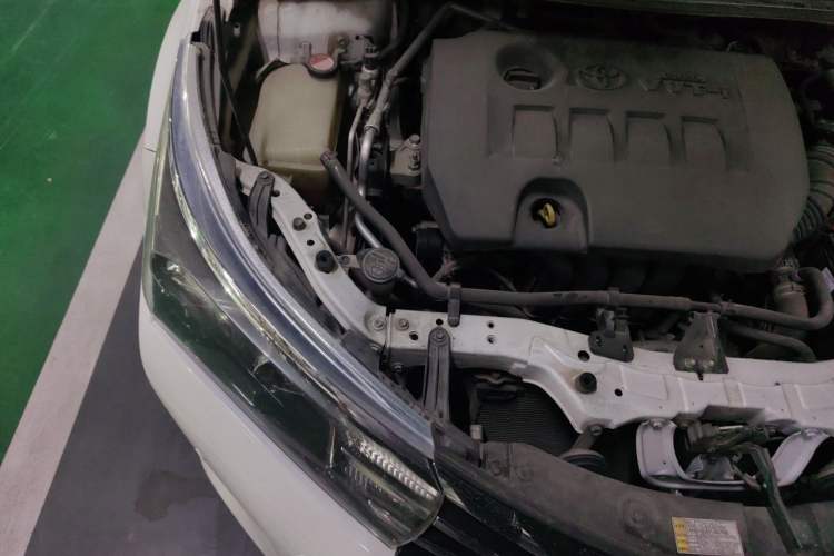 Used Toyota Corolla 2014 1.6L CVT GL-i Leather Edition Engine Bay Right