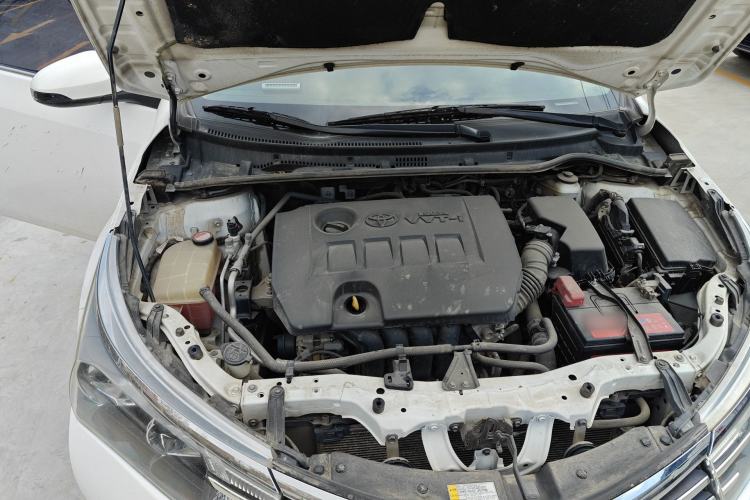Used Toyota Corolla 2014 1.6L CVT GL Engine Bay Right
