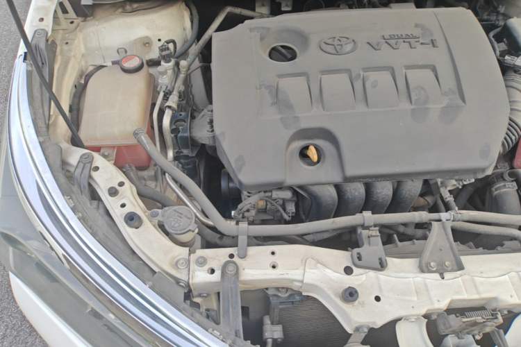 Used Toyota Corolla 2014 1.6L CVT GL Engine Bay Right