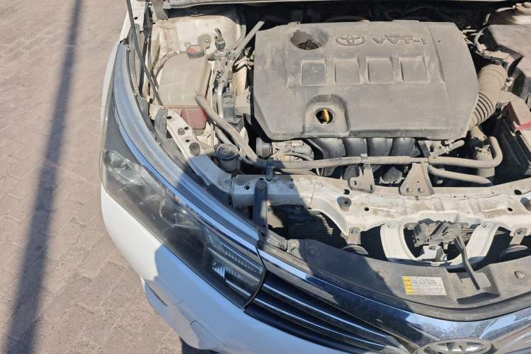 Used Toyota Corolla 2014 1.6L CVT GL Engine Bay Right