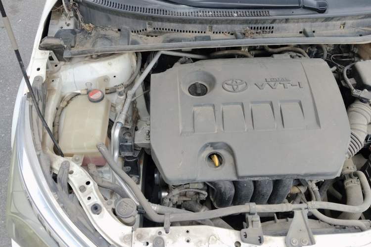 Used Toyota Corolla 2014 1.6L CVT GL-i Leather Edition Engine Bay Right