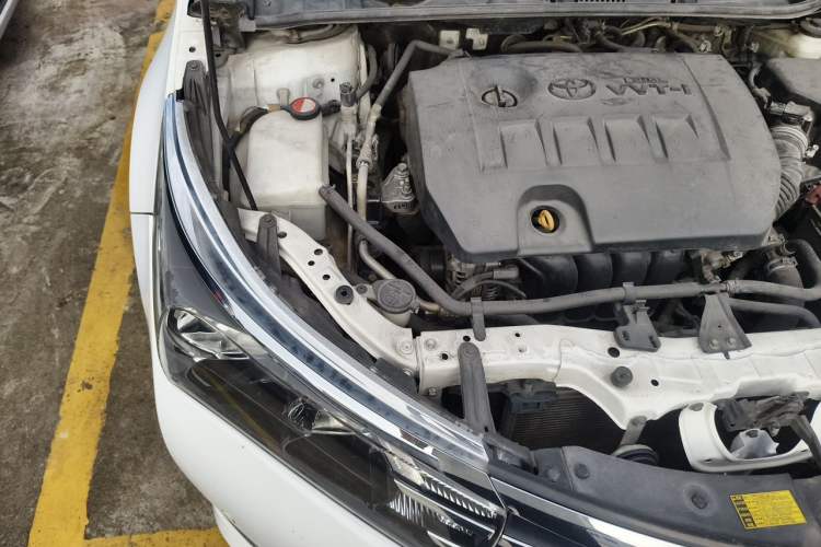 Used Toyota Corolla 2014 1.6L CVT GL-i Leather Edition Engine Bay Right