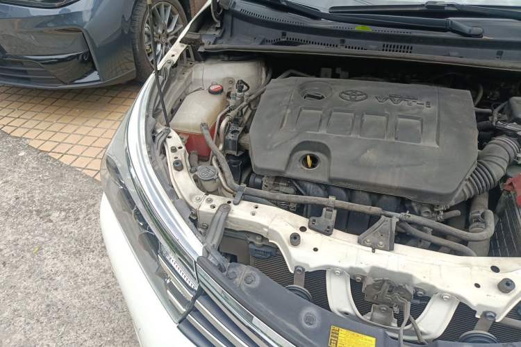 Used Toyota Corolla 2014 1.6L CVT GL-i Leather Edition Engine Bay Right