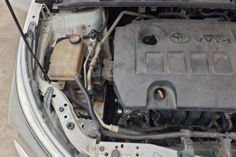 Used Toyota Corolla 2014 1.6L CVT GL Engine Bay Right