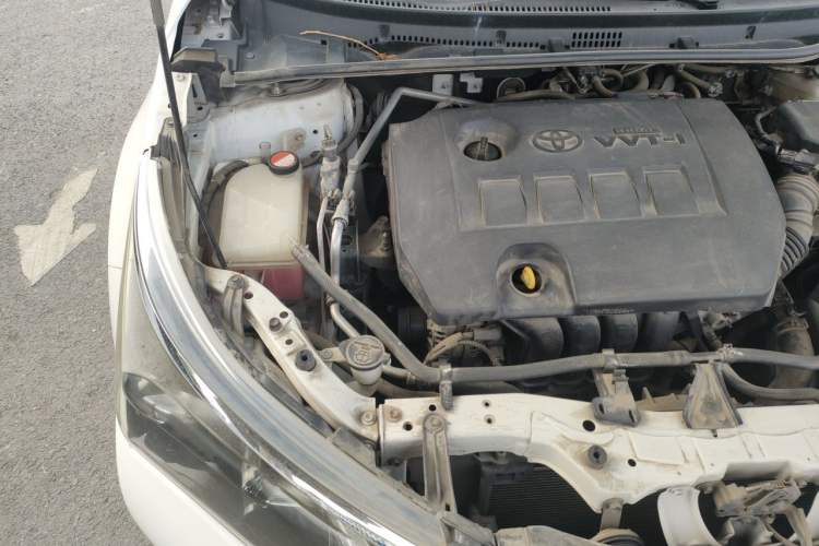 Used Toyota Corolla 2014 1.6L CVT GL-i Leather Edition Engine Bay Right