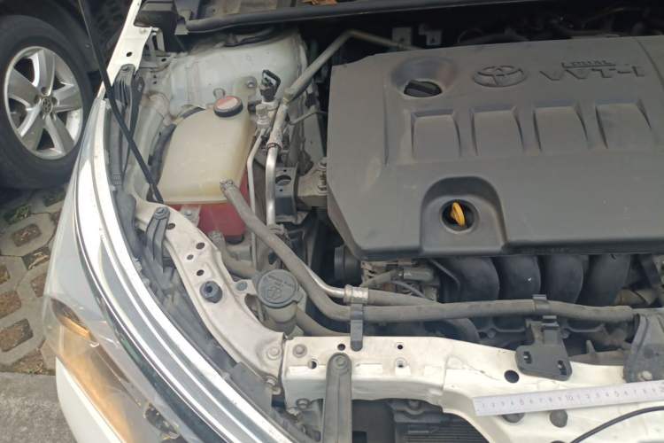 Used Toyota Corolla 2014 1.6L CVT GL-i Leather Edition Engine Bay Right