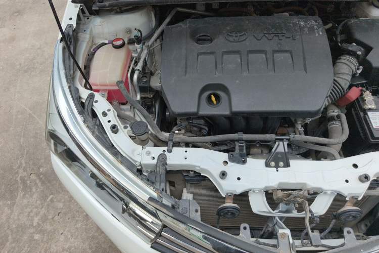 Used Toyota Corolla 2014 1.6L CVT GL-i Engine Bay Right