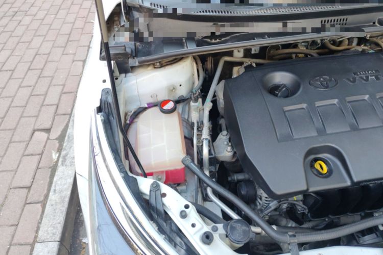 Used Toyota Corolla 2014 1.6L CVT GL Engine Bay Right
