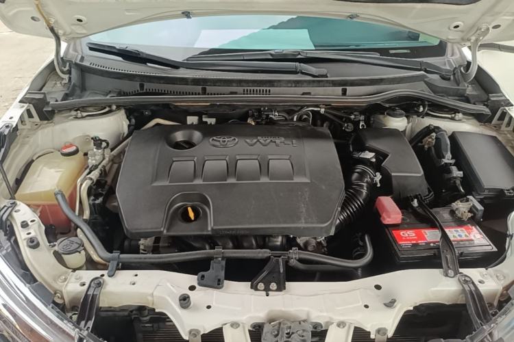 Used Toyota Corolla 2014 1.6L CVT GL Engine Bay
