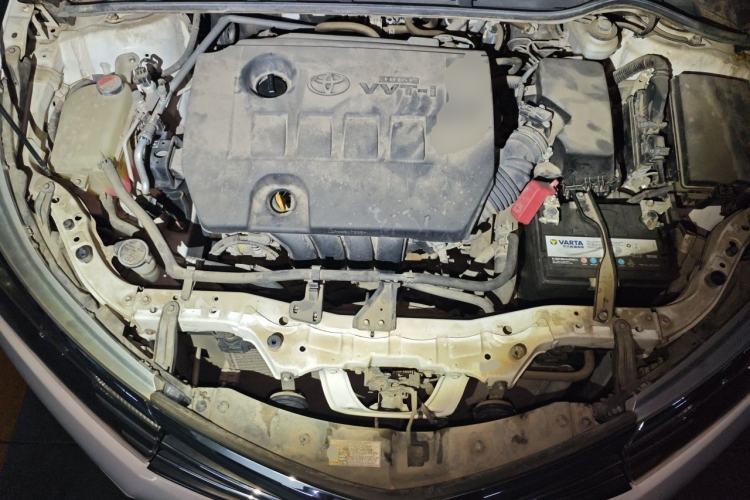 Used Toyota Corolla 2014 1.6L CVT GL-i Engine Bay