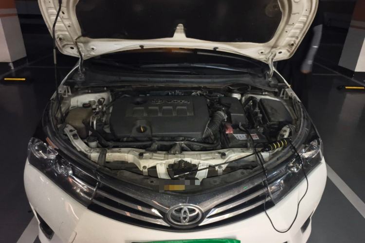 Used Toyota Corolla 2014 1.6L CVT GL-i Engine Bay