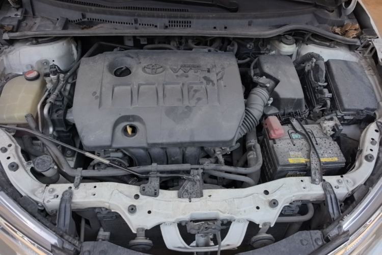 Used Toyota Corolla 2014 1.6L CVT GL Engine Bay