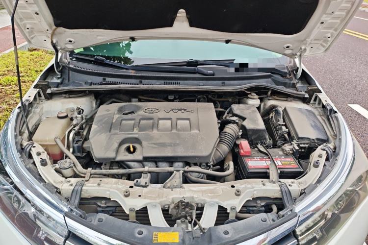 Used Toyota Corolla 2014 1.8L CVT GLX-i Engine Bay