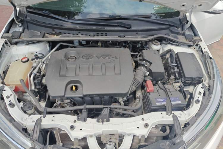 Used Toyota Corolla 2014 1.6L CVT GL-i Leather Edition Engine Bay