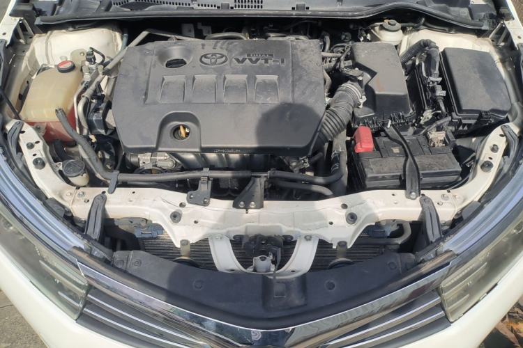 Used Toyota Corolla 2014 1.6L CVT GL Engine Bay
