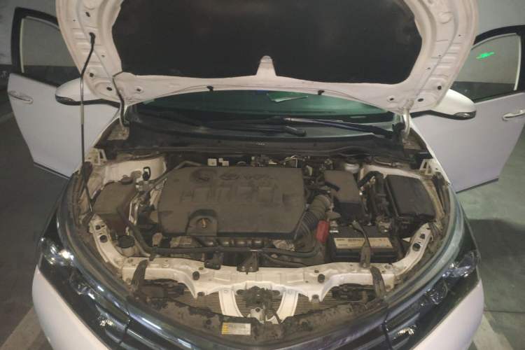 Used Toyota Corolla 2014 1.6L CVT GL-i Engine Bay