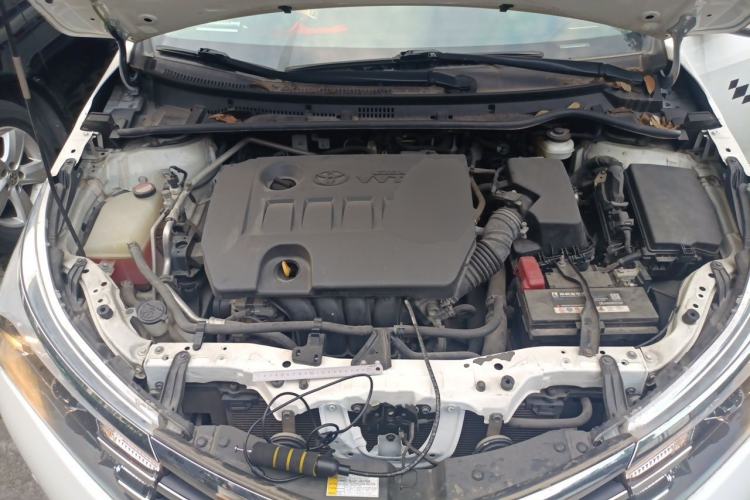 Used Toyota Corolla 2014 1.6L CVT GL-i Leather Edition Engine Bay