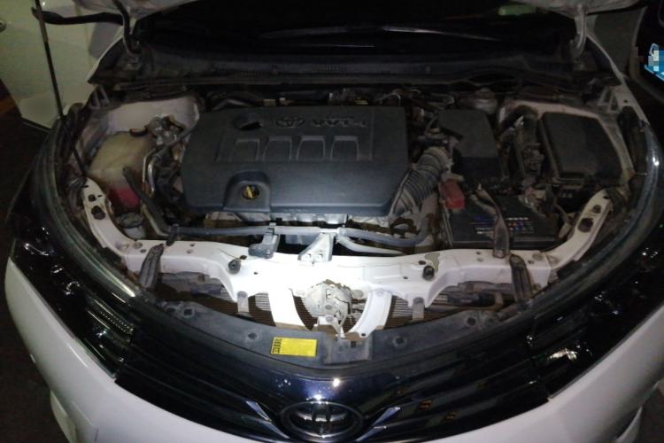 Used Toyota Corolla 2014 1.6L CVT GL-i Engine Bay