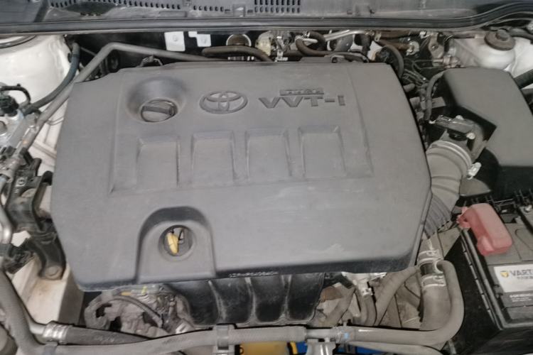 Used Toyota Corolla 2014 1.6L CVT GL-i Engine Bay