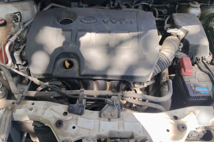 Used Toyota Corolla 2014 1.6L CVT GL-i Engine Bay