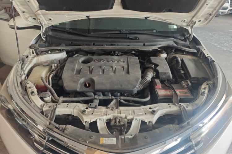Used Toyota Corolla 2014 1.6L CVT GL Engine Bay