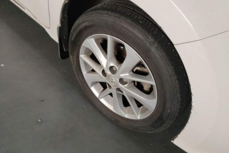 Used Toyota Corolla 2014 1.6L CVT GLX-i Exterior 1