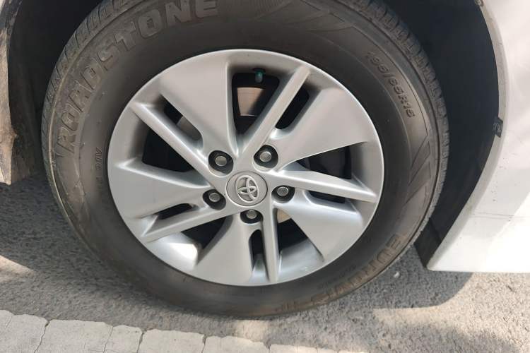 Used Toyota Corolla 2014 1.6L CVT GL Exterior 1